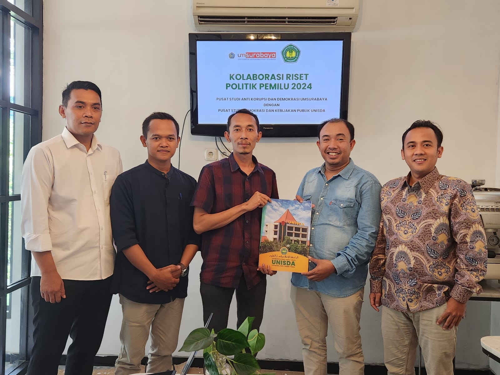 Unisda Lamongan bersama UM Surabaya lakukan Kolaborasi Riset Politik Jelang Pemilu 2024