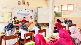 Pelatihan Peningkatan Guru MI di Gresik untuk Menciptakan Pembelajaran Bermakna